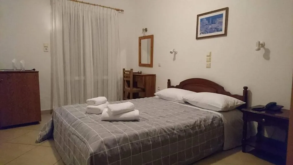 Double or Twin STANDARD Room, Ino Hotel, Santorini