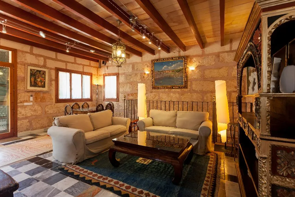 VILLA STANDARD Room, Es Revellar Art Resort, Majorca