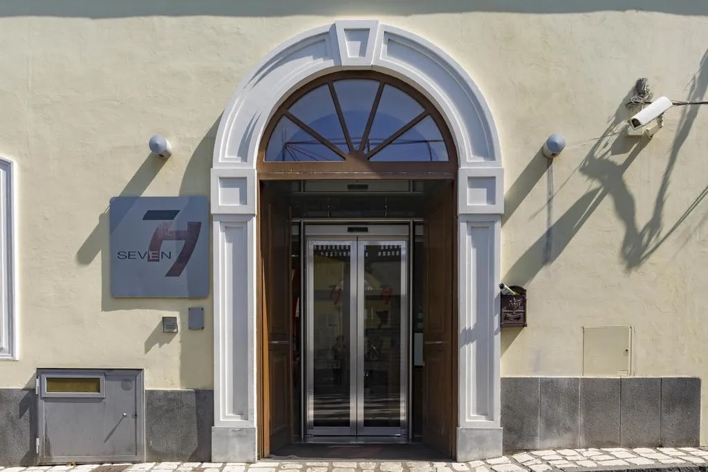 General view, Seven Hostel, Naples