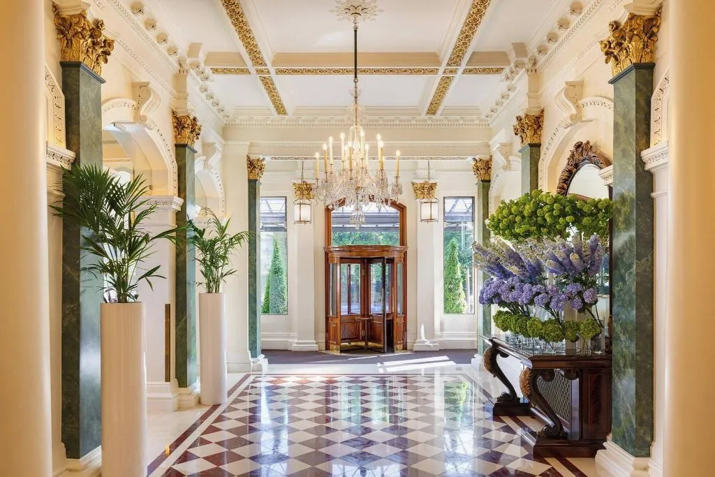 Lobby, The Shelbourne, Autograph Collection, Dublin
