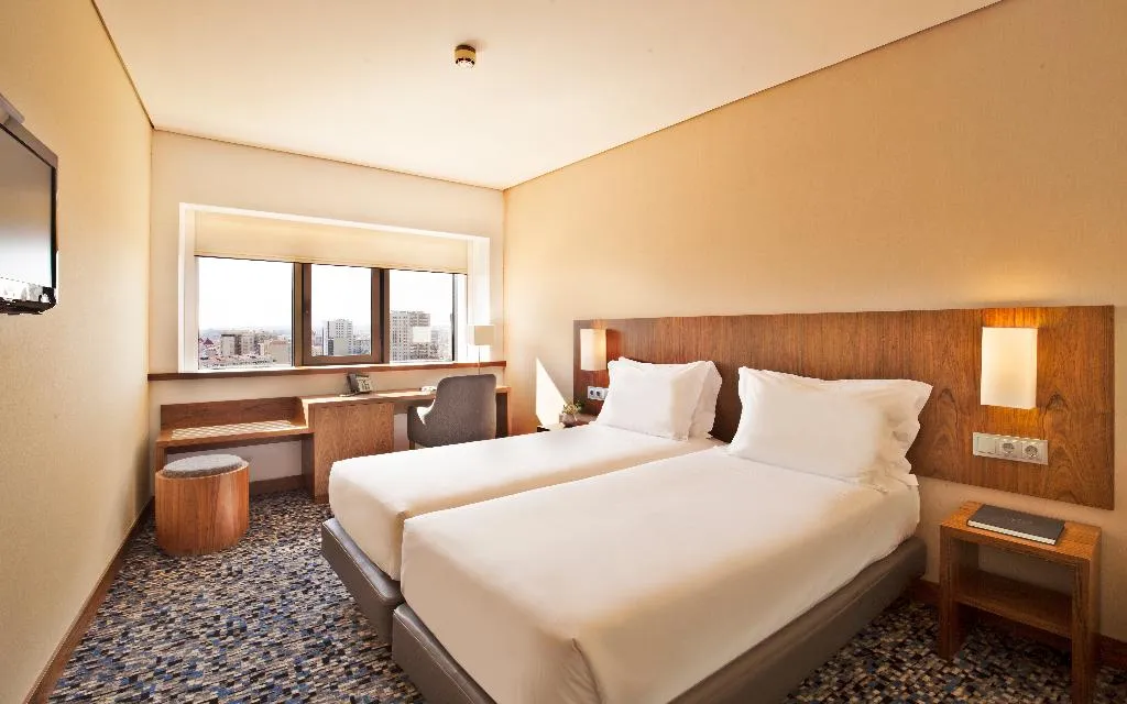 Double or Twin SUPERIOR Room, Ramada by Wyndham Lisbon, Lisbon