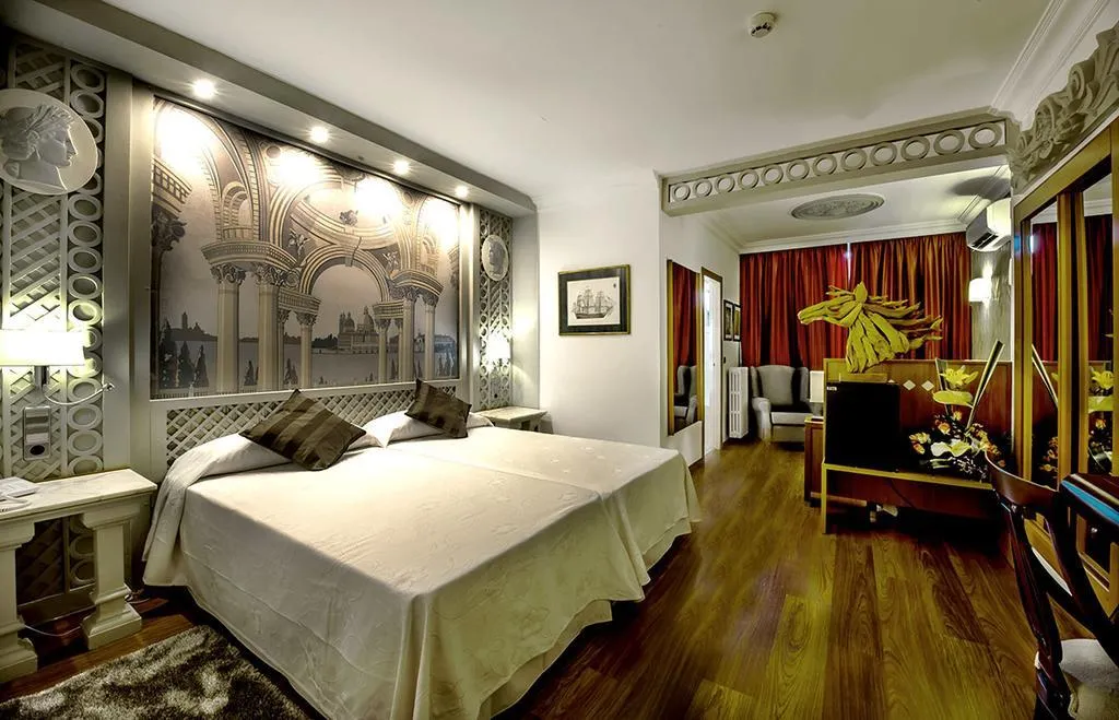 TRIPLE SUPERIOR Room, Sercotel President, Costa Brava