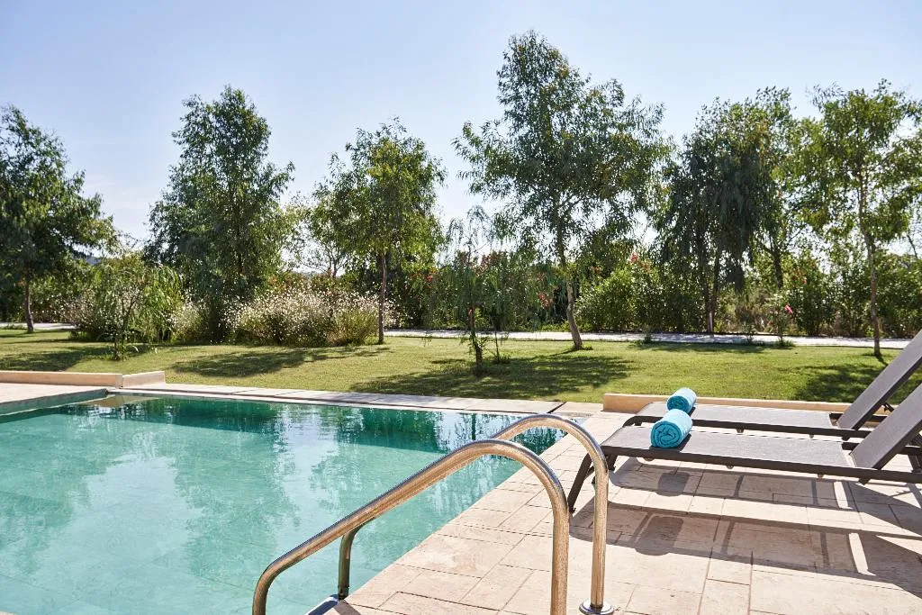 VILLA WITH PRIVATE POOL Room, Sandy Villas, Corfu