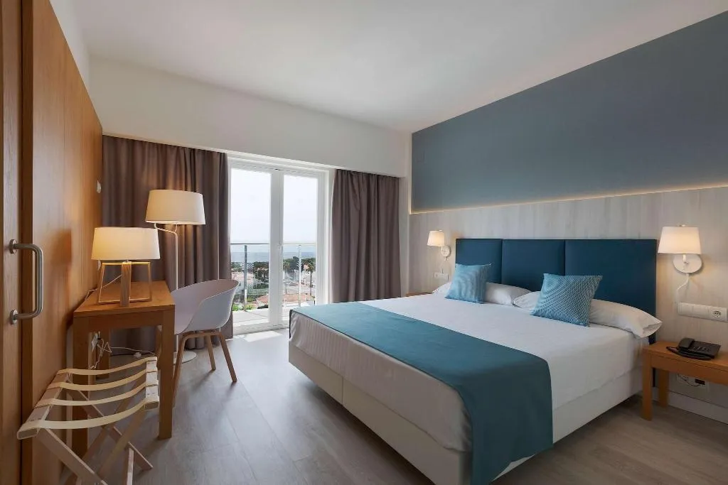 JUNIOR SUITE SEA VIEW Room, Alua Illa de Menorca, Menorca