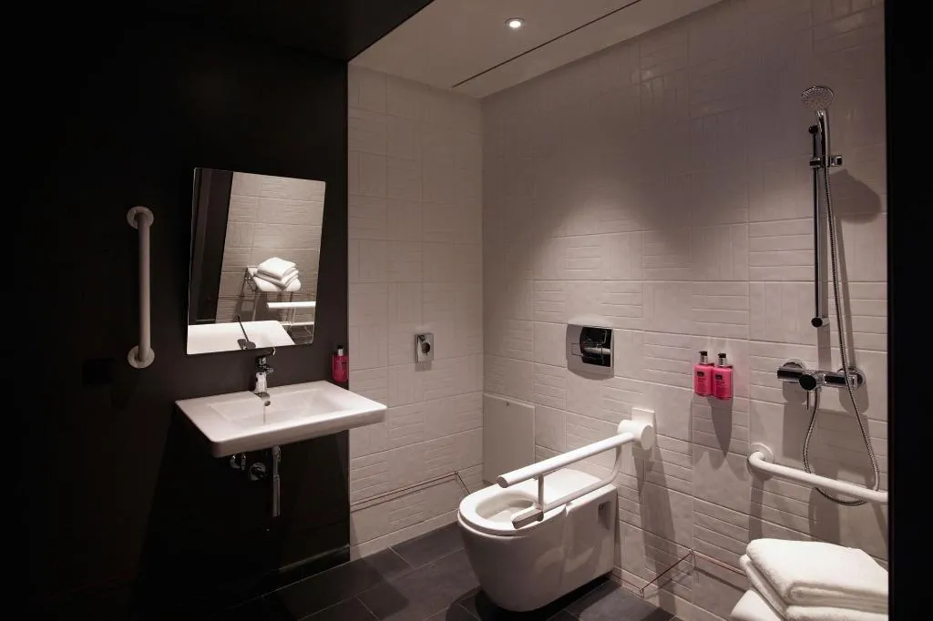 Room, Moxy Athens City, Athens