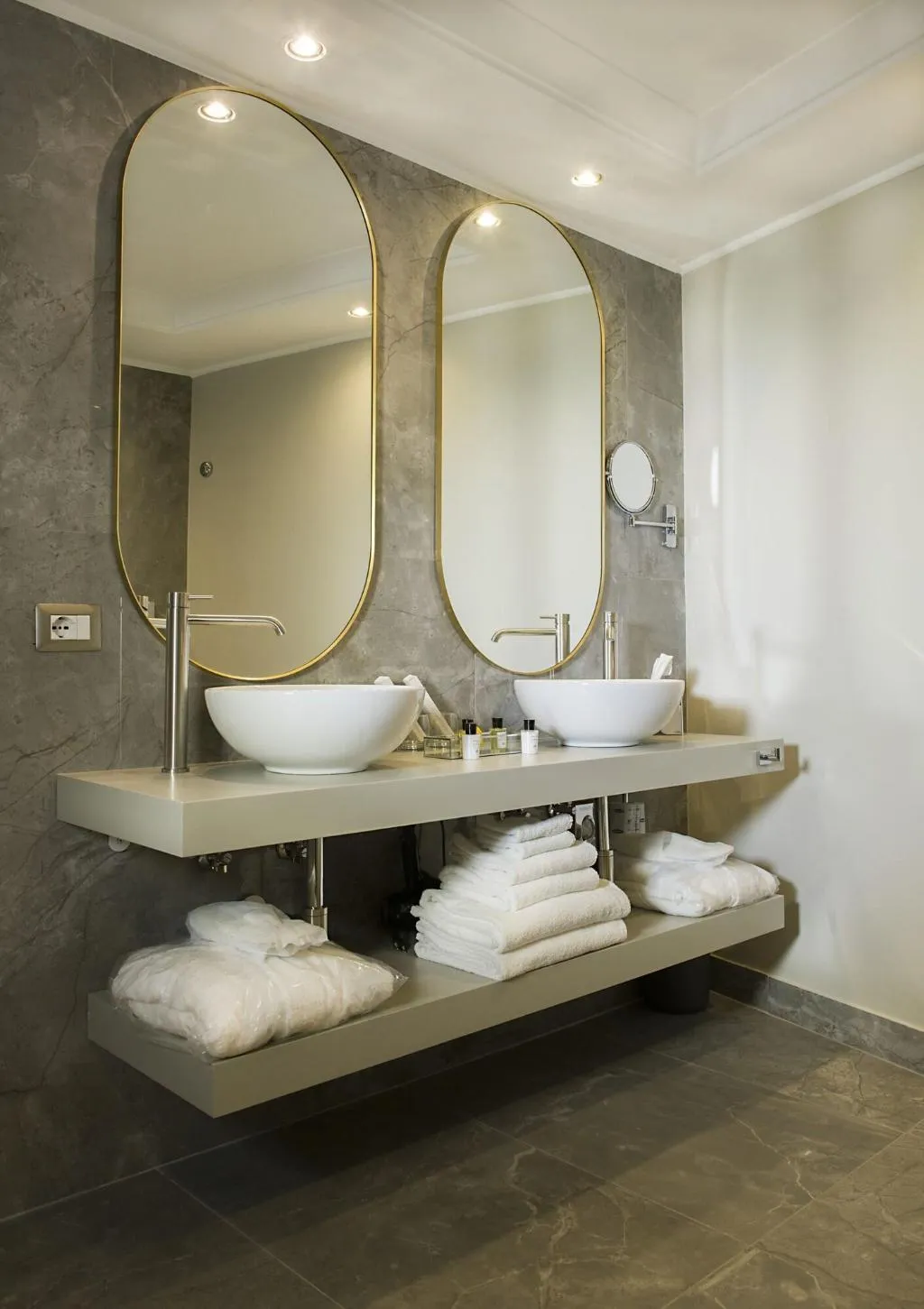 DOUBLE GRAND Room, Antico Albergo del Sole al Pantheon, Rome