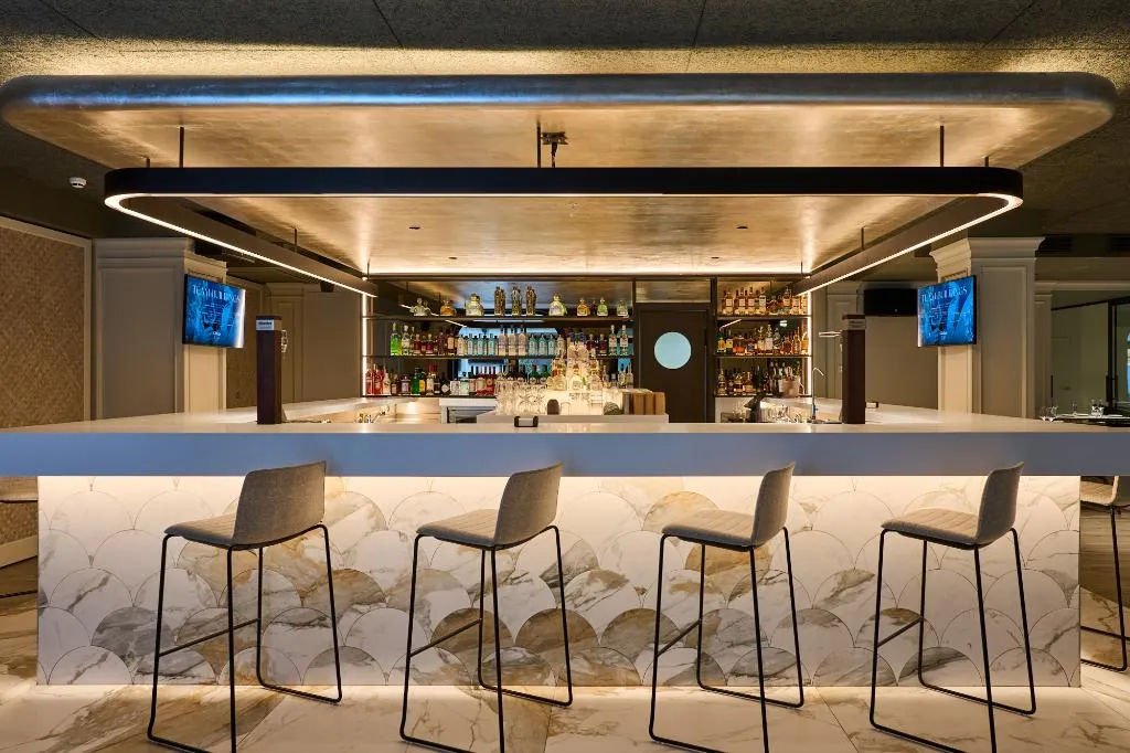Bar, VP Madroño, Madrid