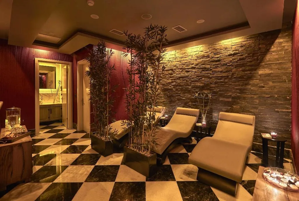 Sports and Entertainment, Alachi Hotel, Izmir