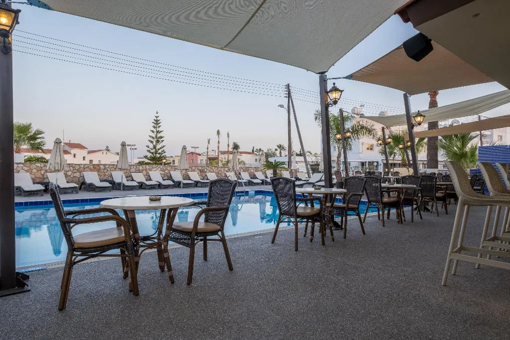 Bar, Anais Bay Apartment, Cyprus