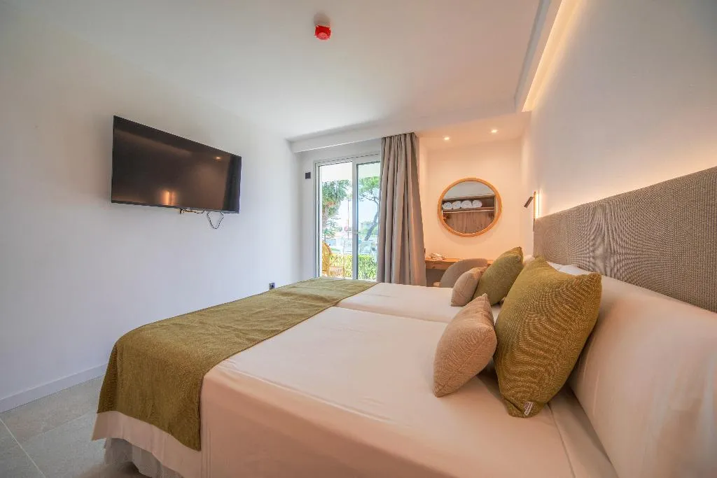 APARTMENT SIDE SEA VIEW Room, Playa Esperanza Resort, Majorca