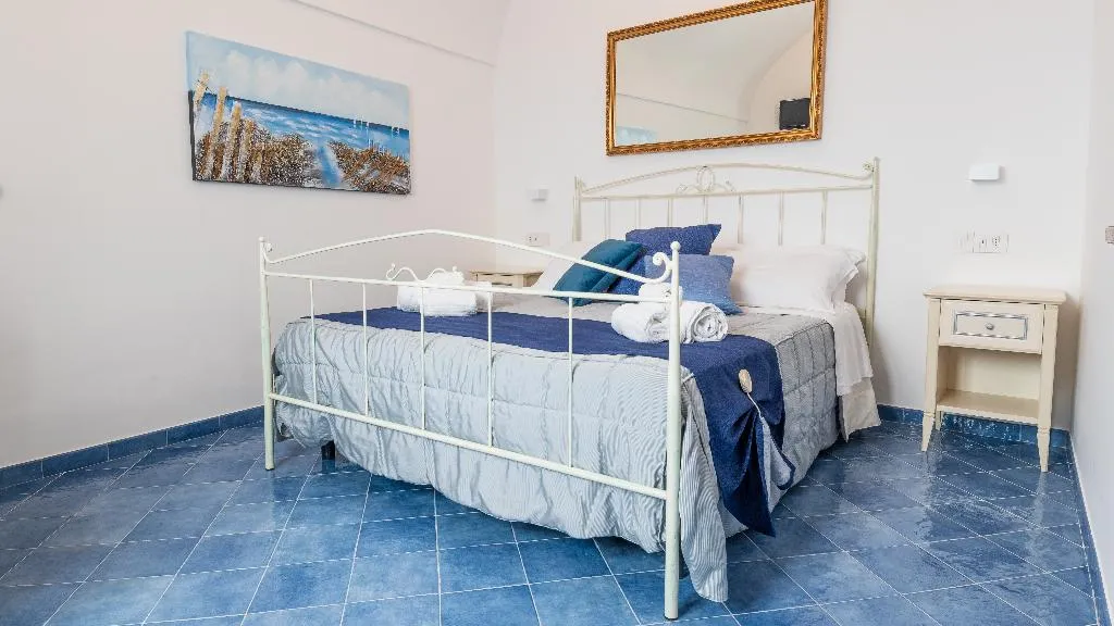 DOUBLE GARDEN VIEW Room, Albergo Diffuso Bacco Furore, Naples
