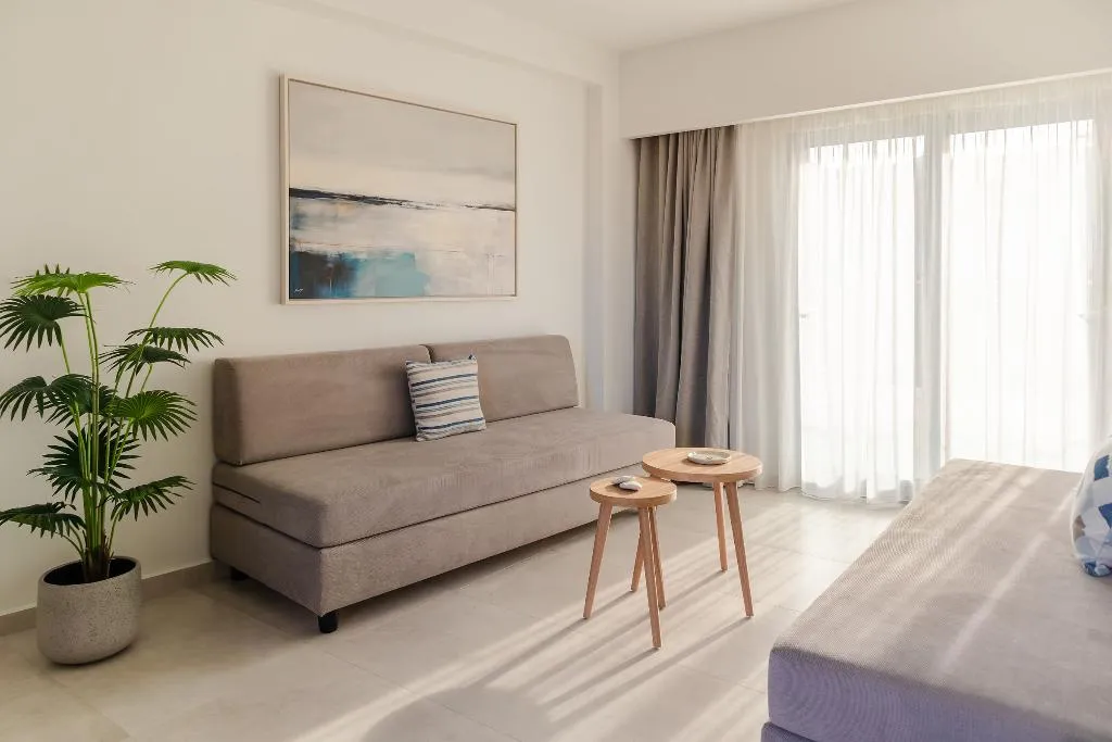 SUITE ONE BEDROOM ONE BATHROOM Room, Batis Aero Beachfront Wellbeing Hotel, Crete