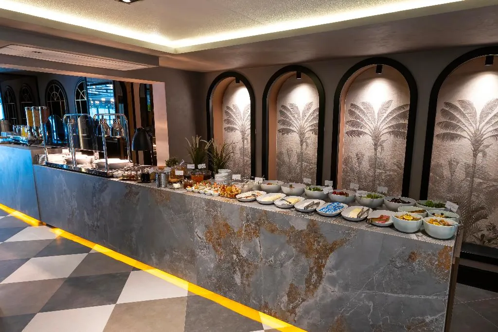 Restaurant, The New Zeybek Hotel, Izmir