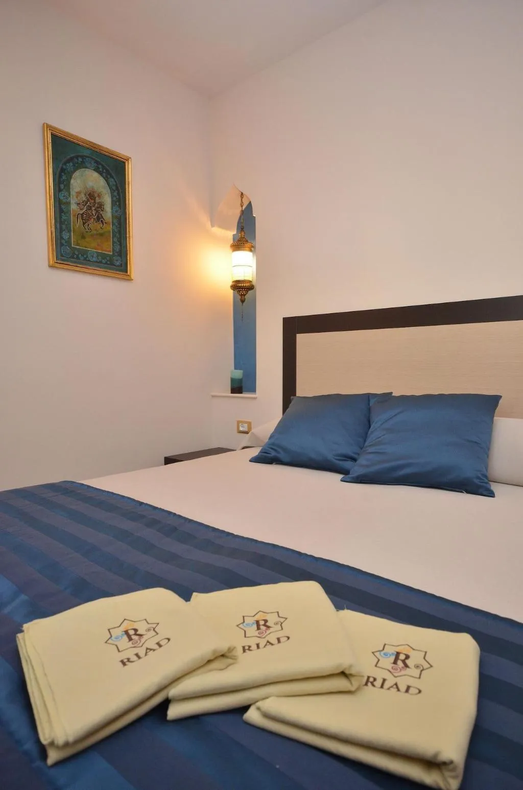 Room, RIAD - Comfort Rooms, Palermo