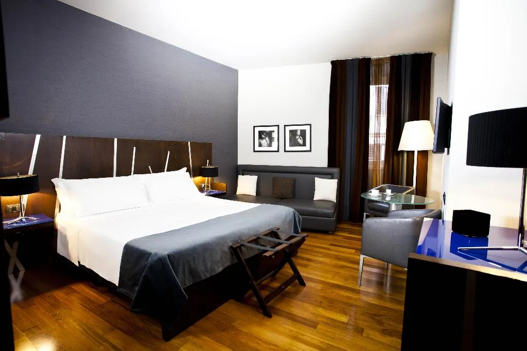 TRIPLE SUPERIOR Room, Valadier, Rome