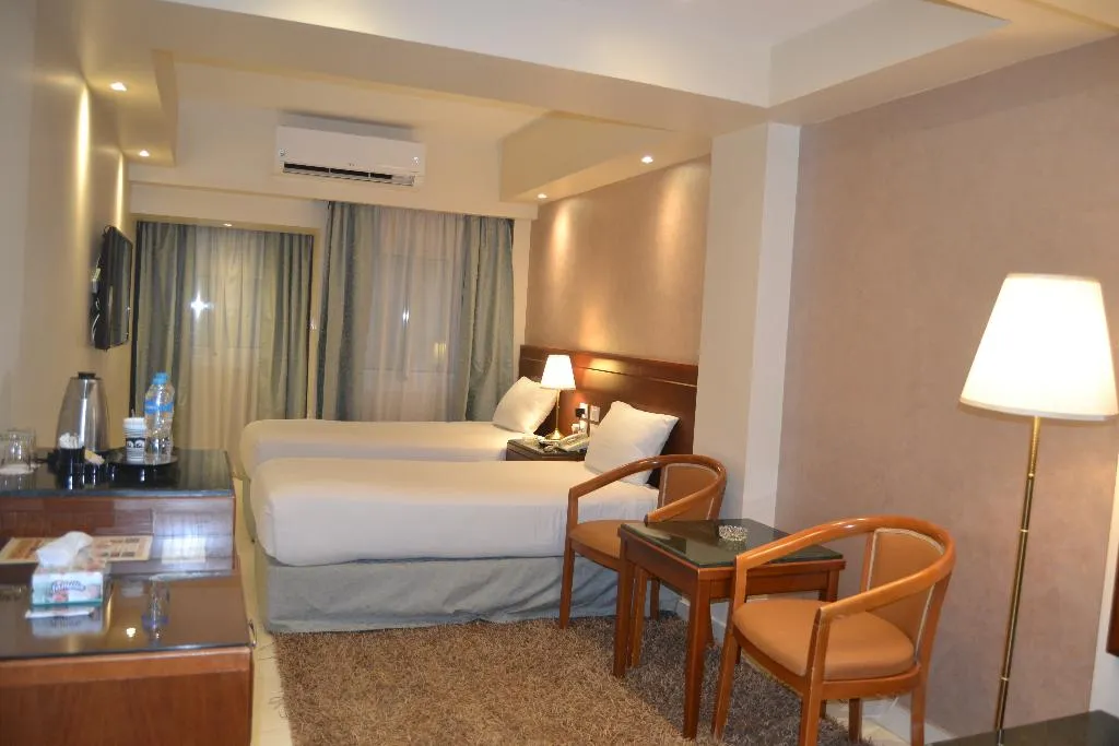 TWIN DELUXE Room, Omar El Khayam Al Minya Hotel Luxury Accommodation, Cairo