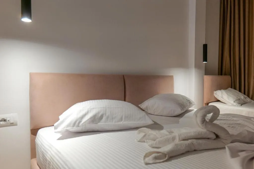 TRIPLE ONE BED Room, Havana, Southern Albania