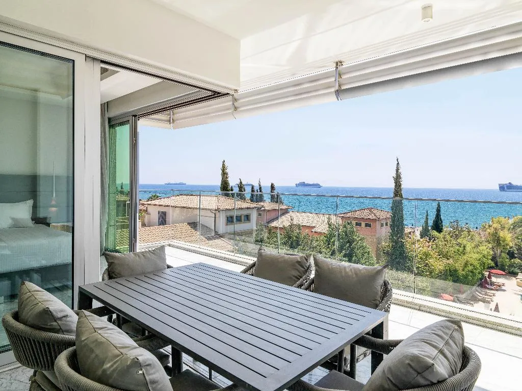APARTMENT LUXURY Room, The Tower at St Raphael Resort, Cyprus
