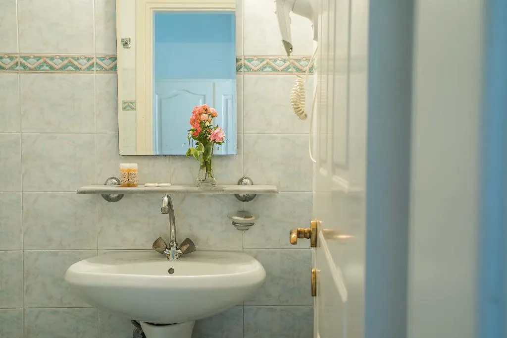 DOUBLE STANDARD Room, Paradise Inn, Corfu