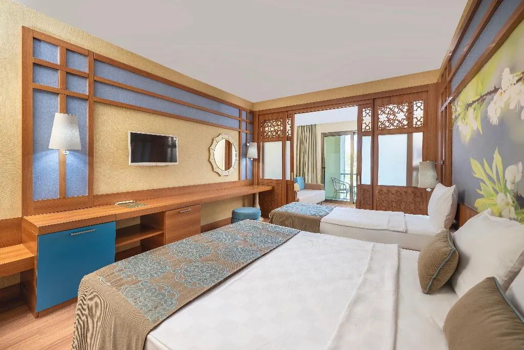 FAMILY ROOM LAND VIEW Room, Alan Xafira Deluxe Resort & Spa, Antalya