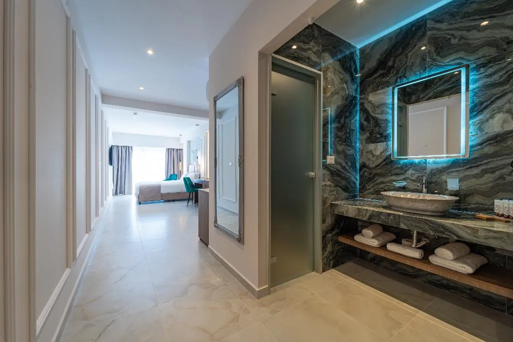 SUITE DELUXE TWO BEDS Room, Philia Center Suites, Rhodes