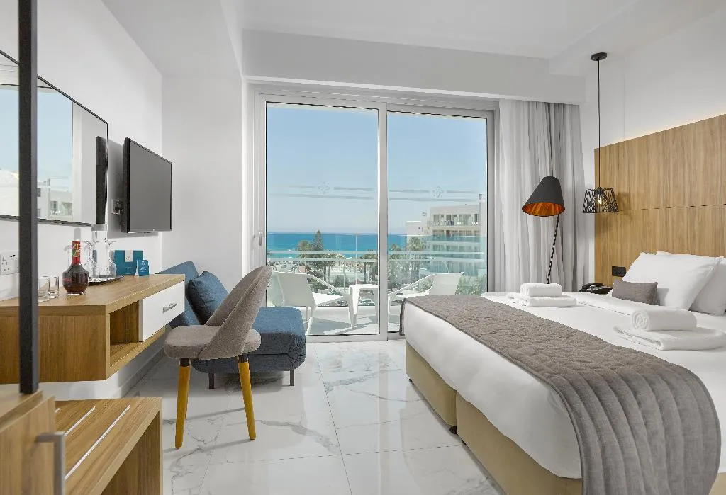Double or Twin SUPERIOR SEA VIEW Room, The Blue Ivy Hotel And Suites, Cyprus