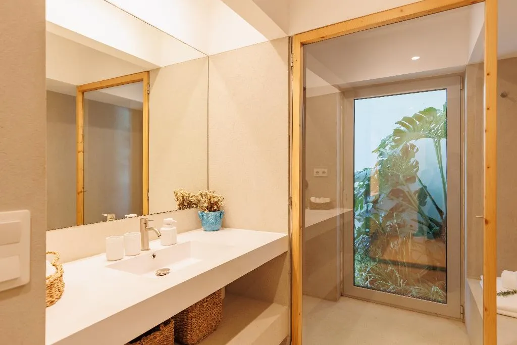 APARTMENT WITH PRIVATE POOL Room, Laranjal Farm House, Algarve