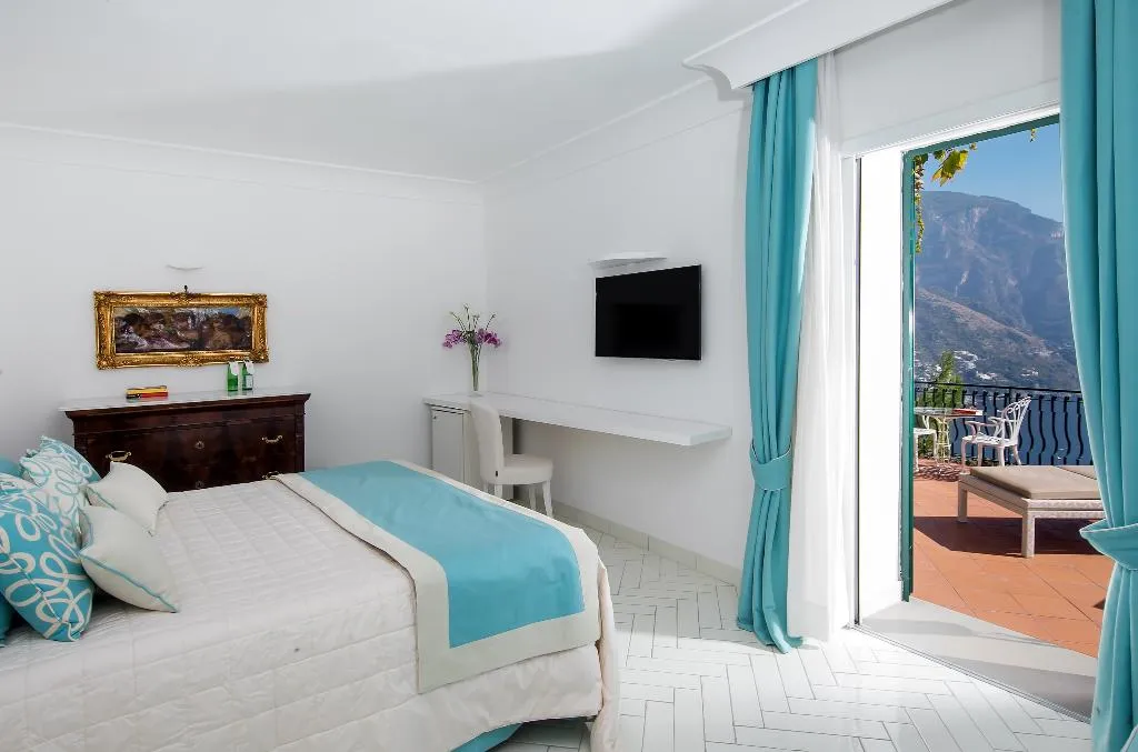 JUNIOR SUITE SEA VIEW WITH TERRACE Room, Le Agavi hotel, Naples