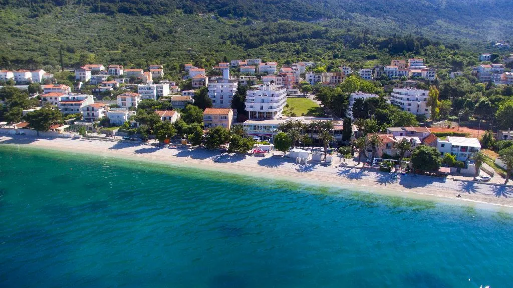 General view, Laguna, Split
