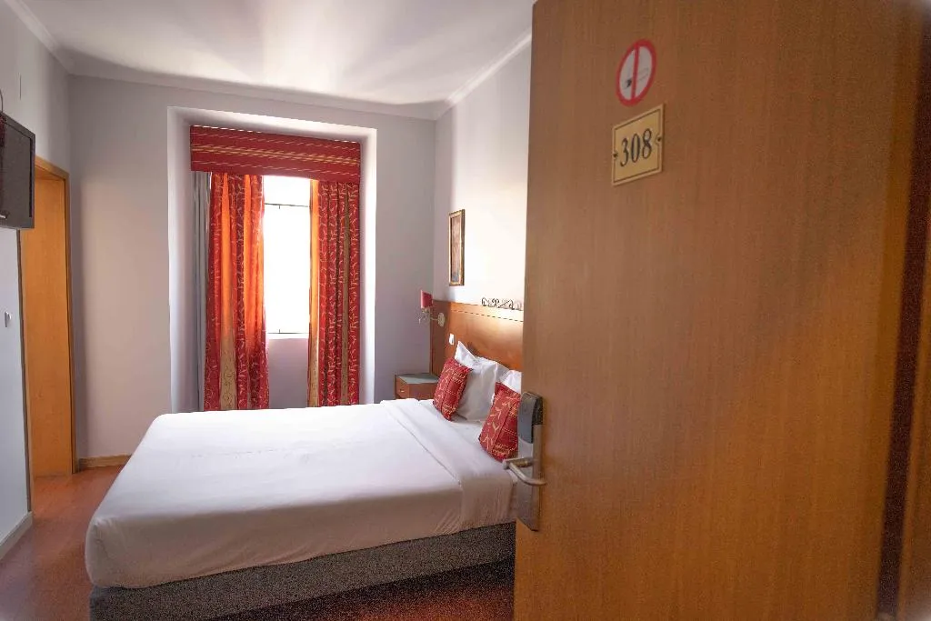 DOUBLE STANDARD Room, Residencial Alcobia, Lisbon