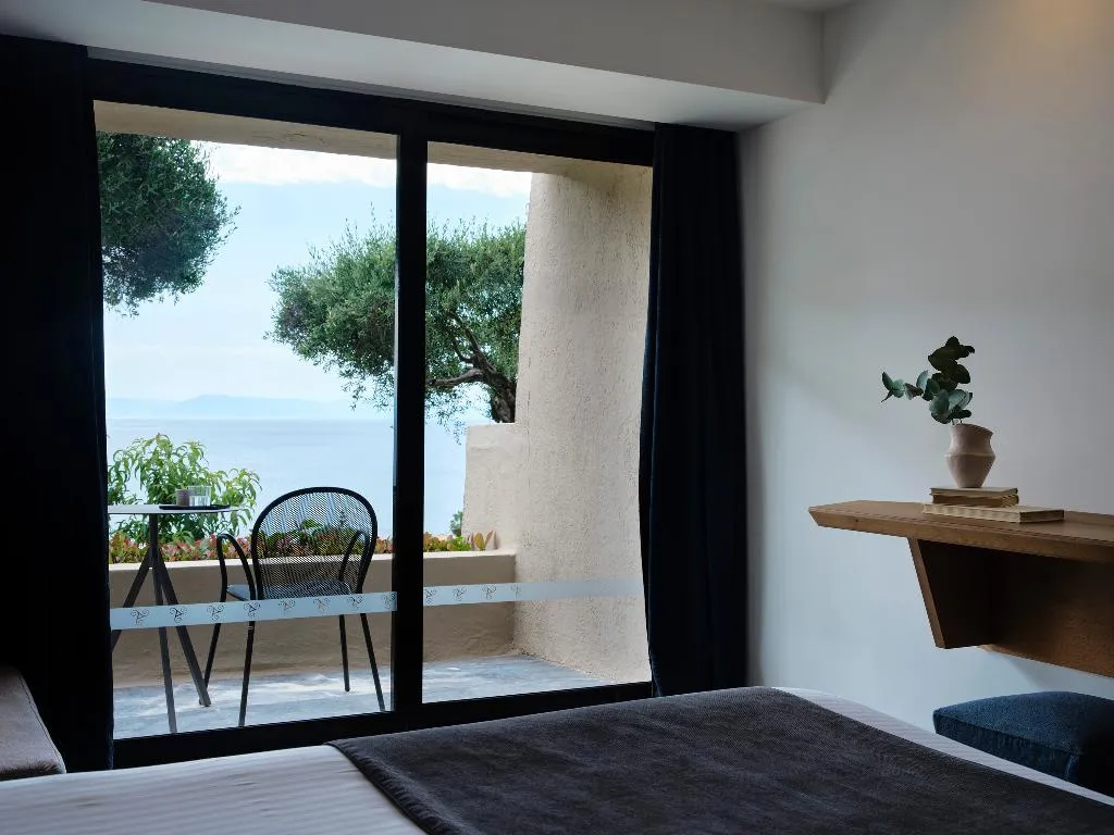 BUNGALOW SEA VIEW Room, Aeolos Beach Resort, Corfu