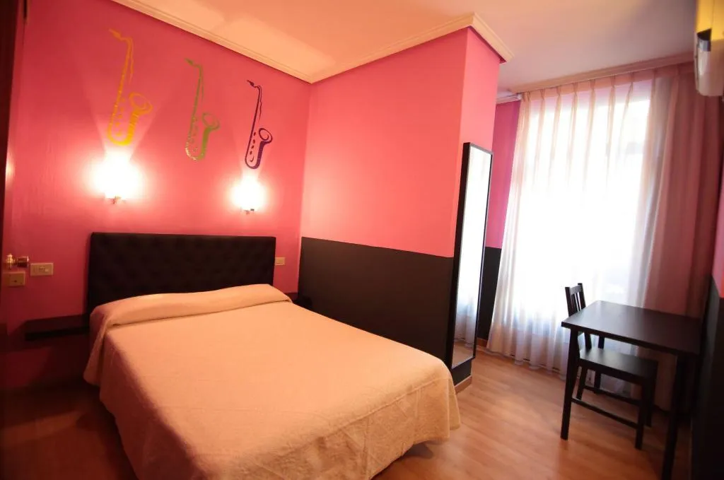 DOUBLE STANDARD Room, Casual de la Música Valencia, Valencia