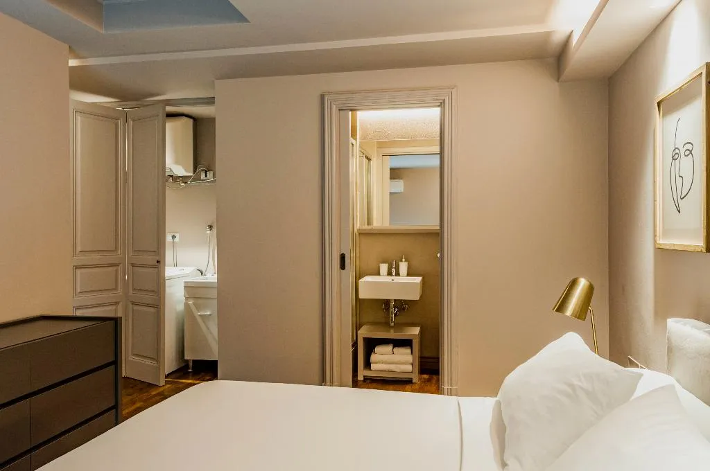 APARTMENT SUPERIOR CAPACITY 4 Room, Ferrini Home Residence 150, Catania