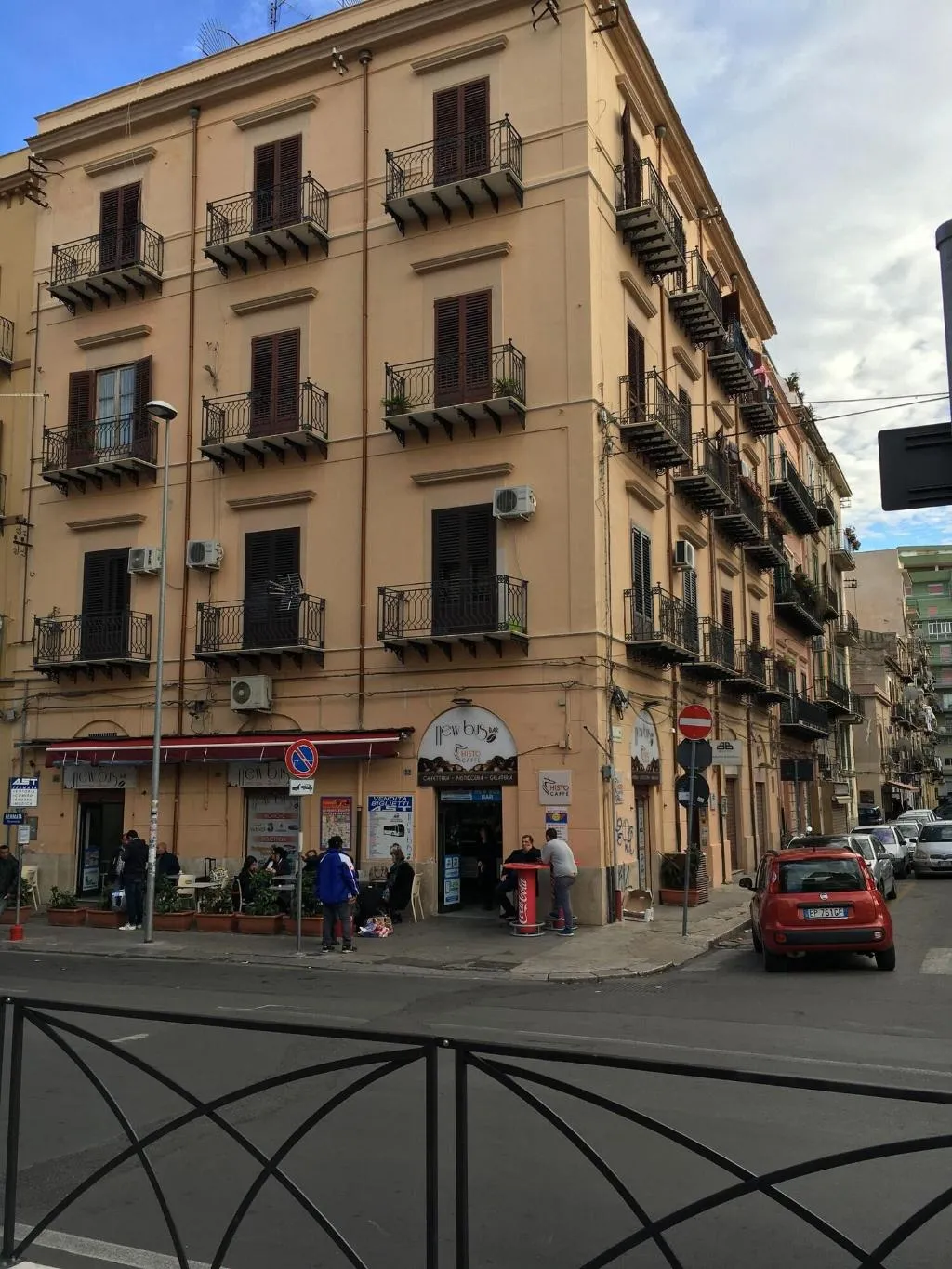 General view, B&B White, Palermo
