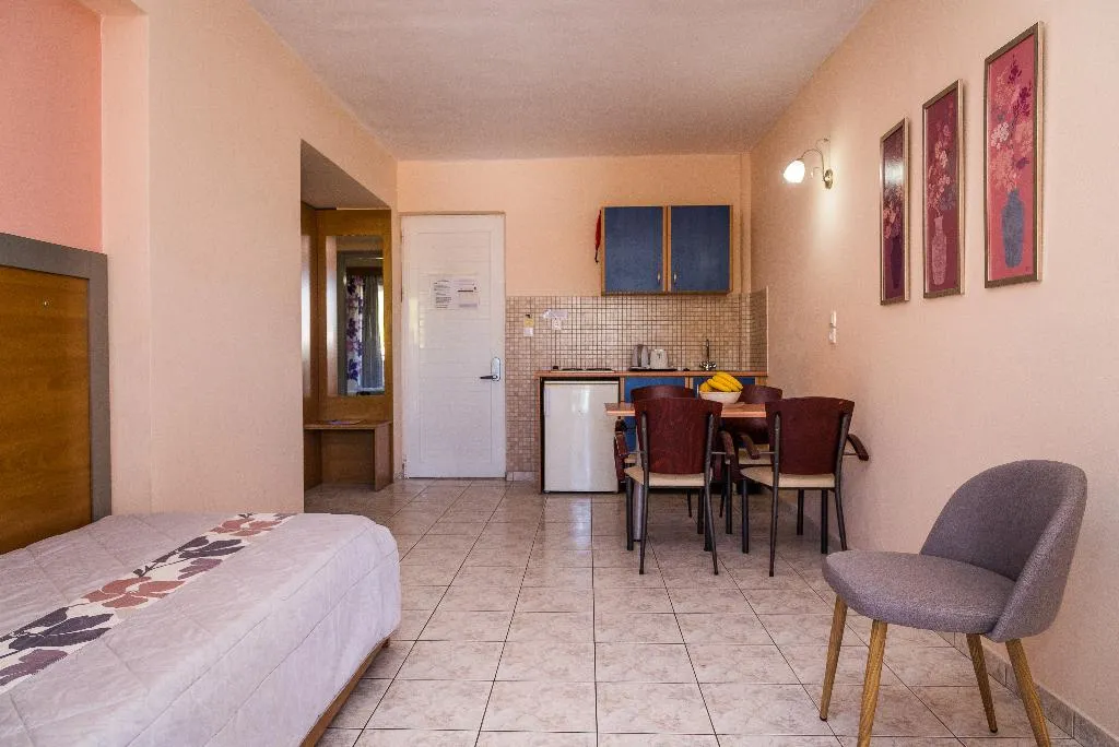 APARTMENT CAPACITY 4 Room, Macedonia, Zante