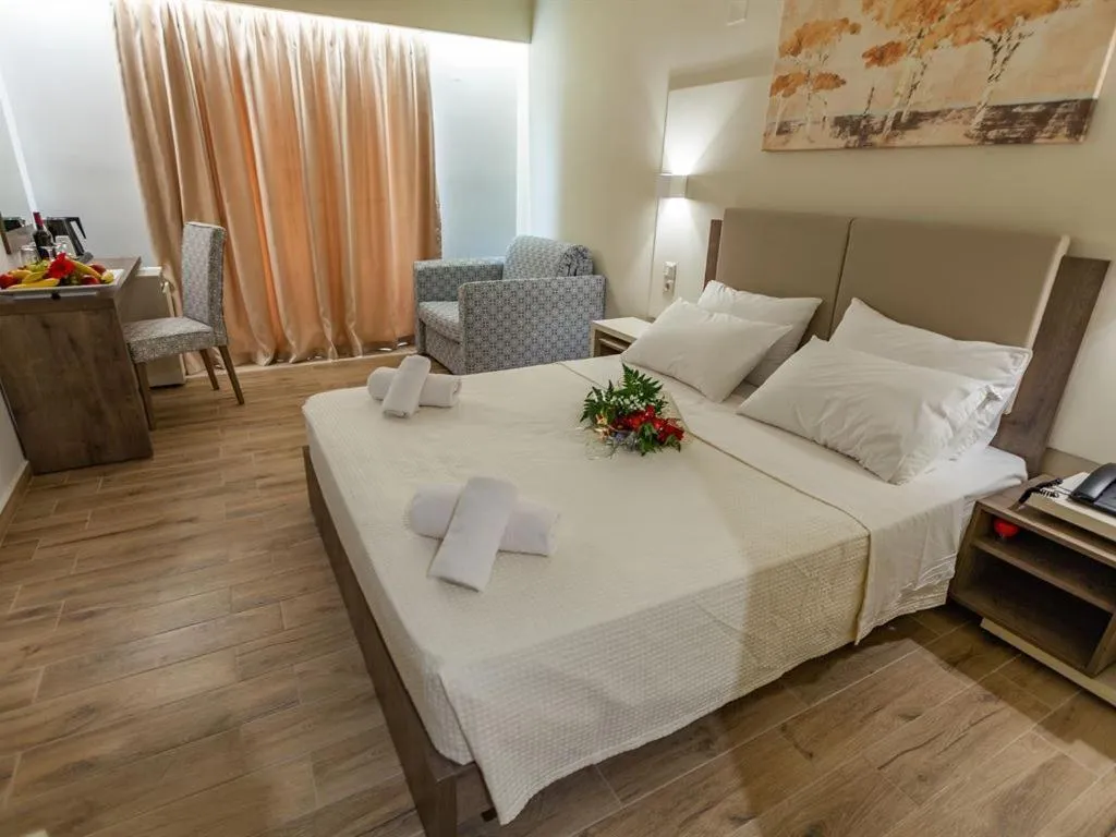 Double or Twin SEA FRONT Room, Harmony Rethymno Beach, Crete