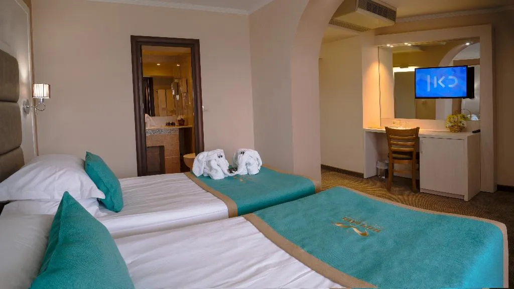 DOUBLE PARK VIEW Room, Hotel Havana, Varna