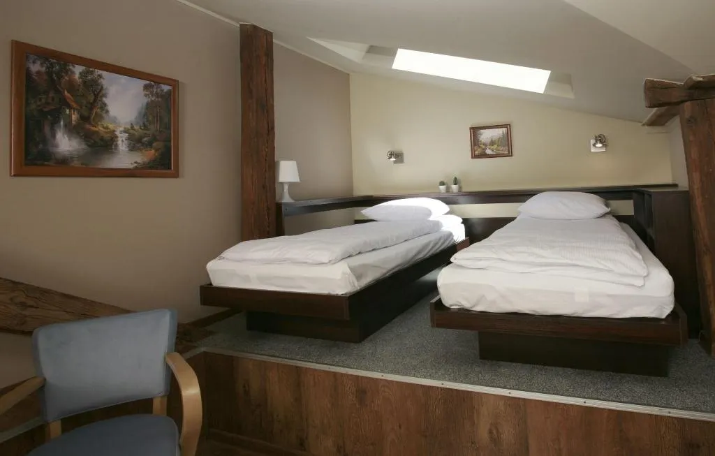 Room, Dom Turysty - Pokoje Goscinne, Krakow