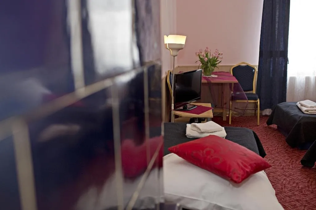 Room, Unikat Guest Rooms, Krakow