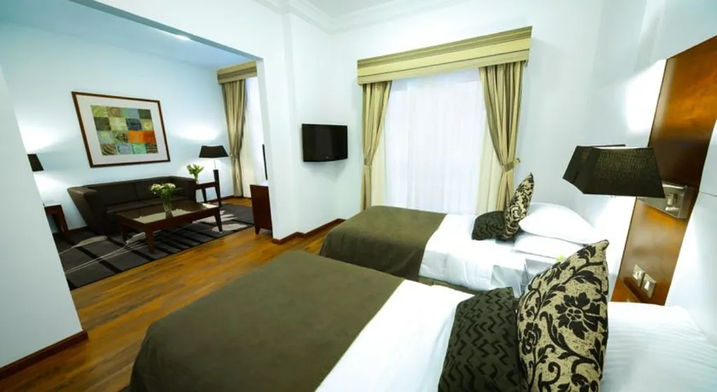 DOUBLE DELUXE Room, Golden Sands Hotel & Residences, Dubai