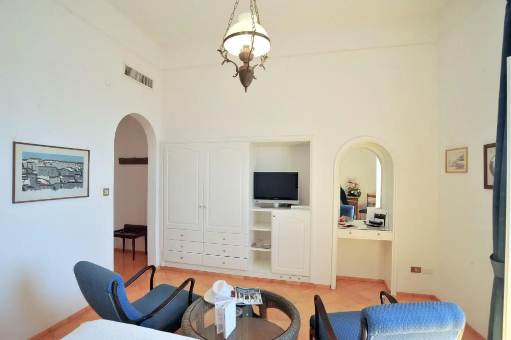 DOUBLE SEA VIEW WITH BALCONY Room, Belvedere, Naples