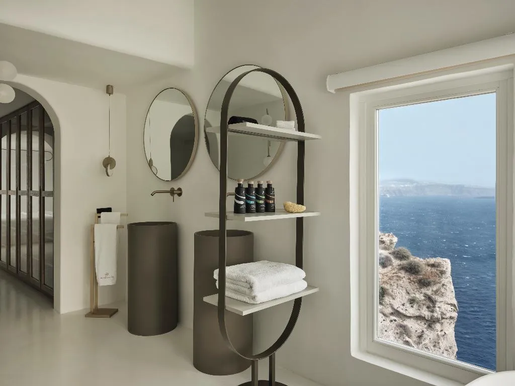 SUITE CAPACITY 2 Room, Andronis Boutique, Santorini