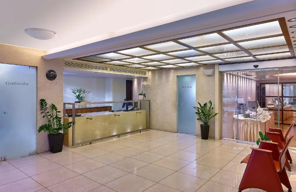 Lobby, Atrion, Crete