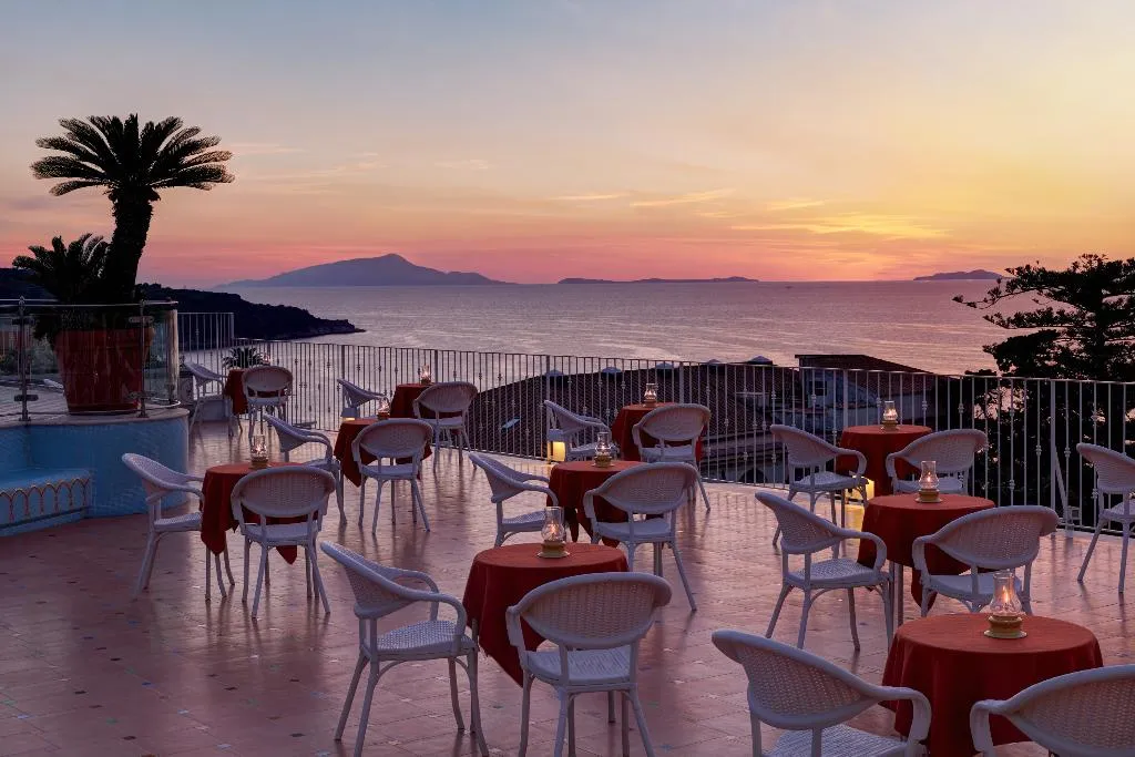Bar, Grand Hotel De La Ville, Naples
