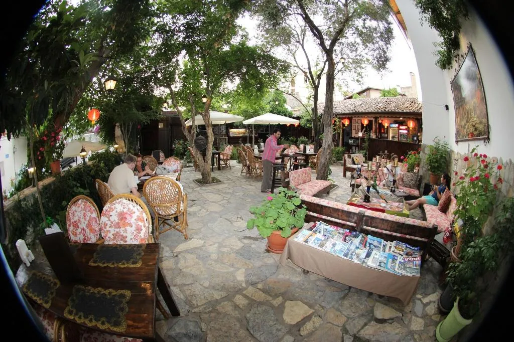 Restaurant, Boomerang Guesthouse, Izmir