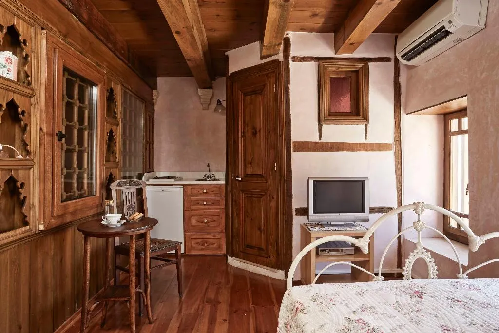 Double or Twin STANDARD Room, Anassa Estate Cultural Heritage, Crete