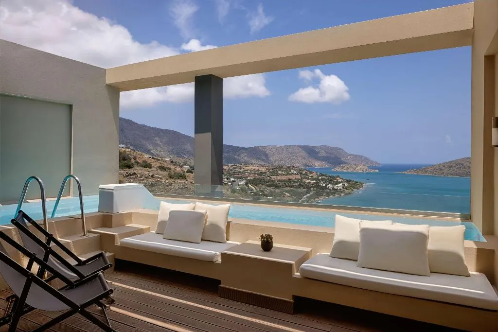 SUITE WITH PRIVATE POOL Room, Domes Aulus Elounda, Curio Collection by Hilton, Crete