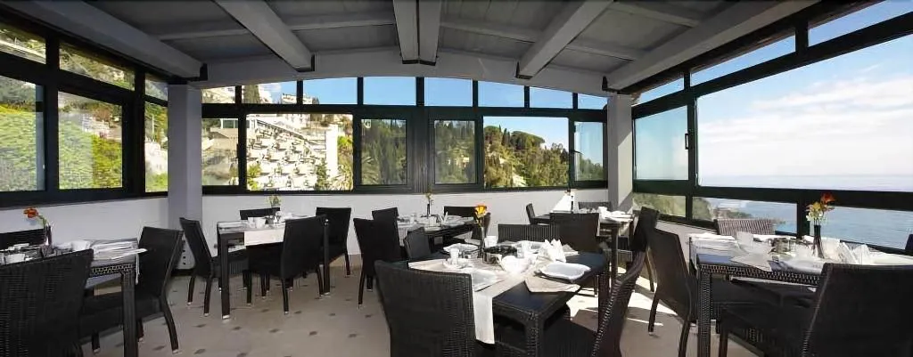 Bar, Meridiana, Taormina