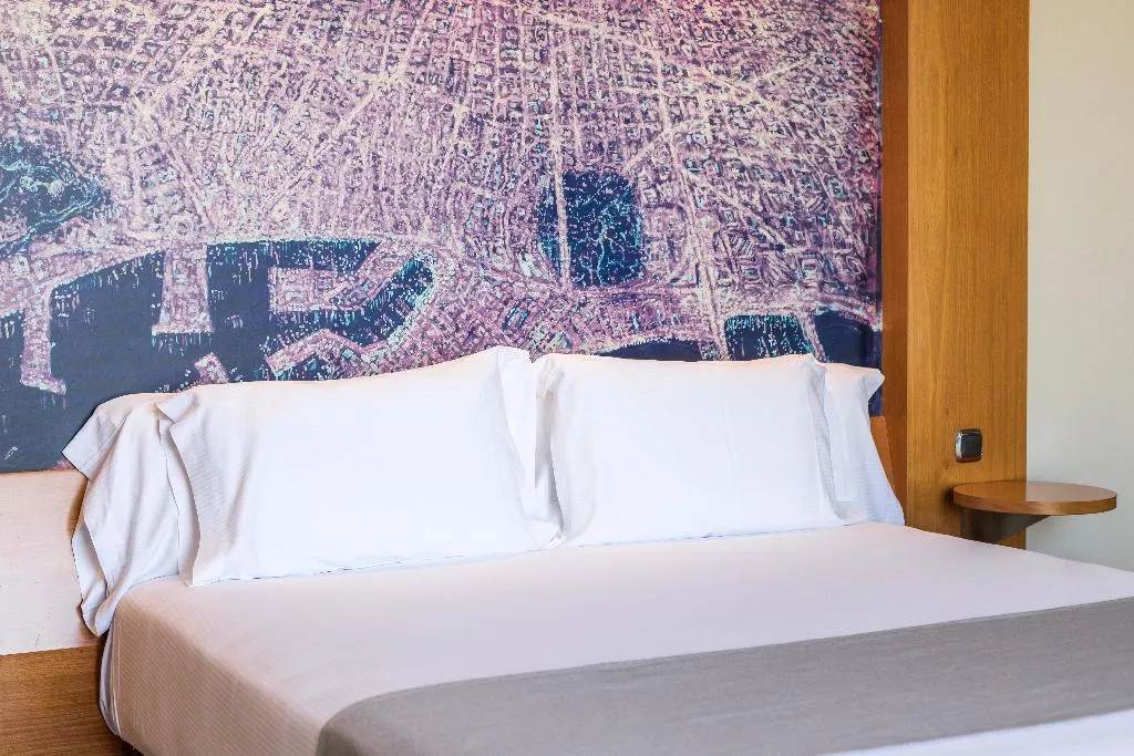 DOUBLE SINGLE USE STANDARD Room, Abba Sants, Barcelona