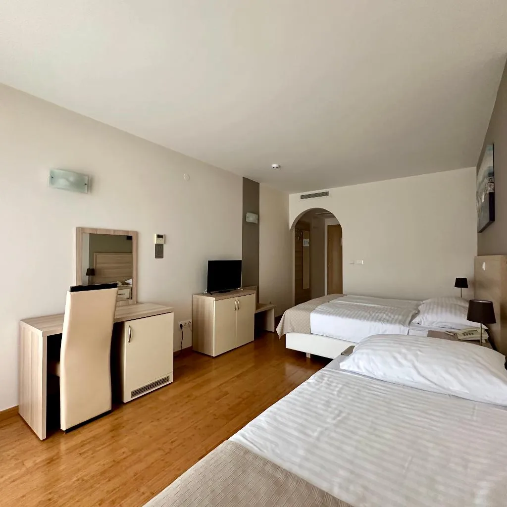 TRIPLE SEA VIEW Room, Villa Miramar, Split